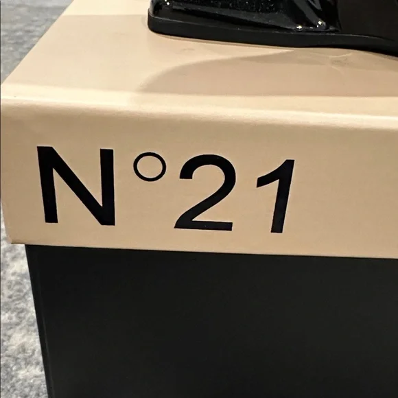 No 21 NWT VERY UNUSUAL SHOES BRAND NEW - Picture 10 of 11